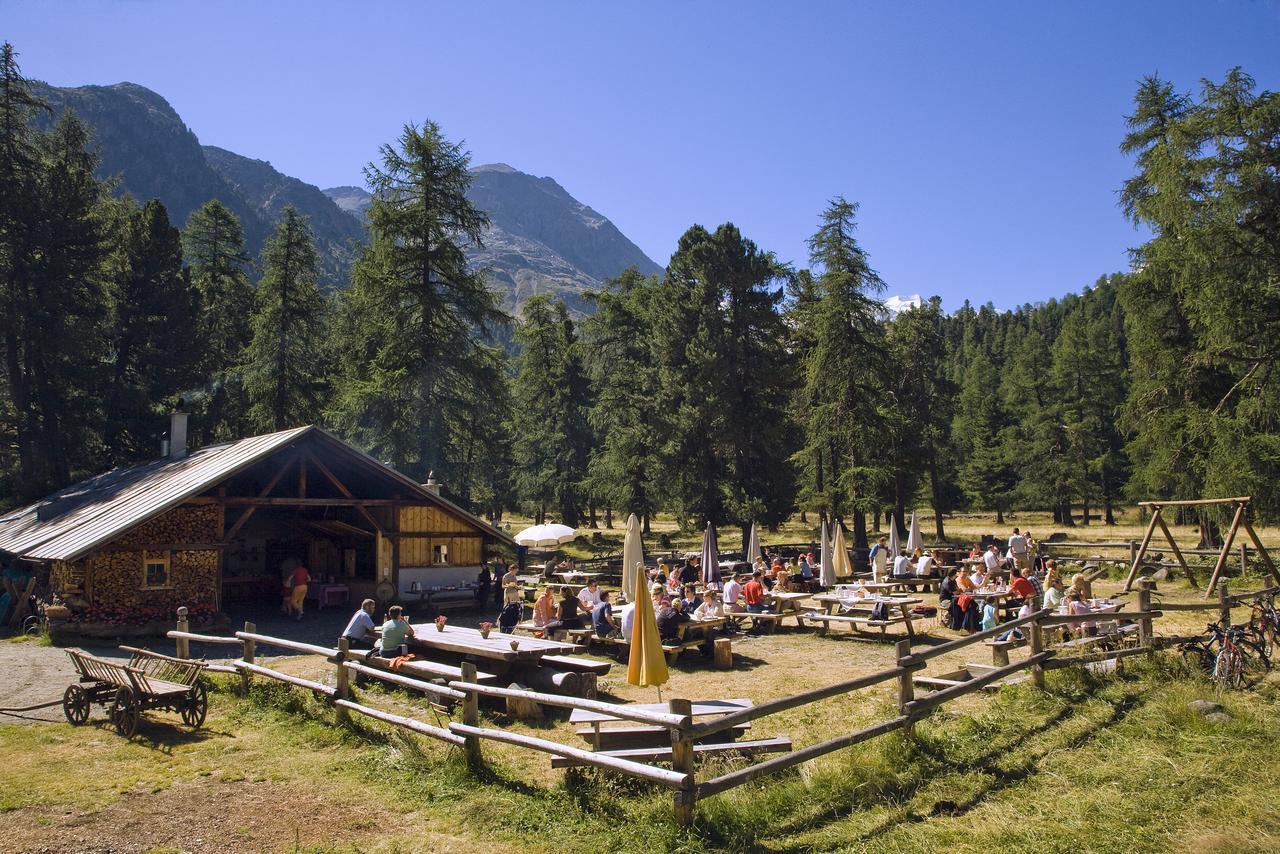 Randolins Familienresort St. Moritz Kültér fotó